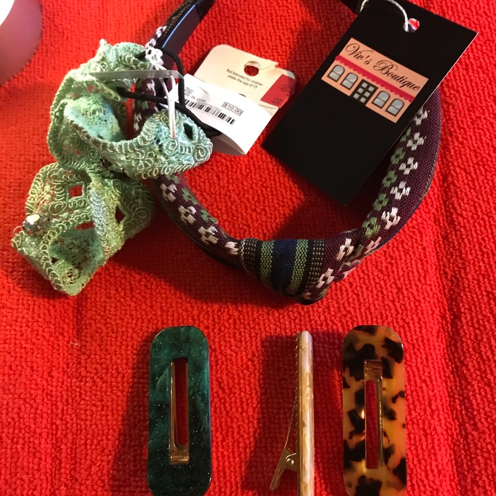 3/$20 Hair Accessory Bundle